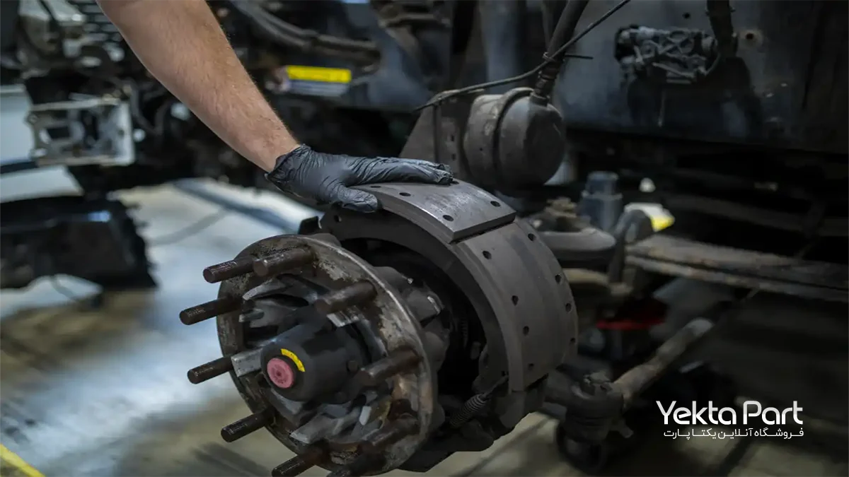 مشکلات سیستم ترمز کامیون؛ از شناخت علائم تا راهکارهای پیشگیری